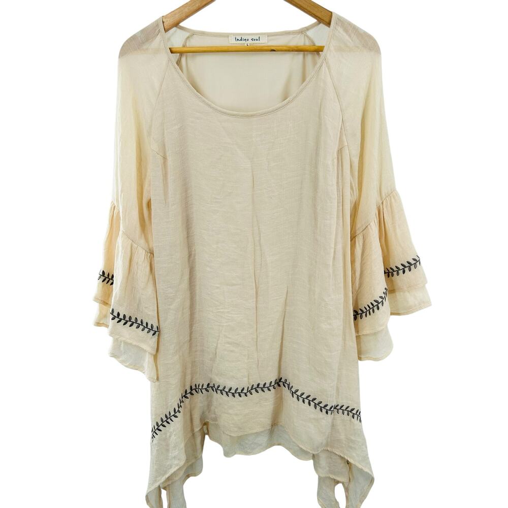 Indigo Soul Cream Blouse w/ Black Accents Women’s L | EUC - Picture 5 of 11